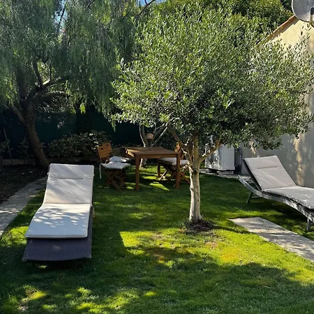 Grand Studio Independant Saint-Raphael (Var)